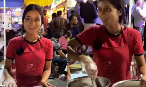 Video Viral: పానీ పూరీ అమ్ముతూ.. చదువుకుంటూ..