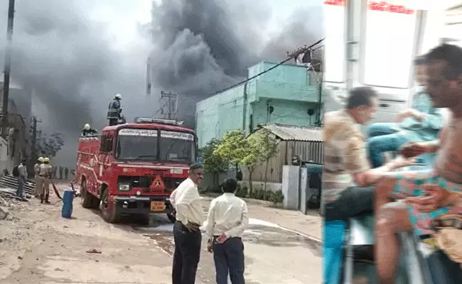 Jeedimetla Fire Accident : జీడిమెట్ల బయోటెక్ కంపెనీలో అగ్నిప్రమాదం.. Jeedimetla Fire Accident : జీడిమెట్ల బయోటెక్ కంపెనీలో అగ్నిప్రమాదం..