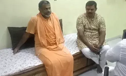 Paripoornananda swami : రాజాసింగ్కు అండగా ఉంటా : పరిపూర్ణానంద స్వామి Paripoornananda swami : రాజాసింగ్కు అండగా ఉంటా : పరిపూర్ణానంద స్వామి