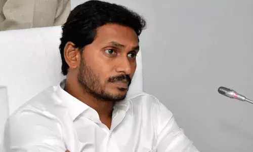 YCP Survey : వైసీపీలో సర్వే టెన్షన్.. పడిపోయిన ఎమ్మెల్యేల గ్రాఫ్..