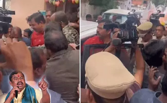 Raja Singh Cases : రాజా సింగ్పై వందకు పైగానే కేసులు నమోదు.. Raja Singh Cases : రాజా సింగ్పై వందకు పైగానే కేసులు నమోదు..