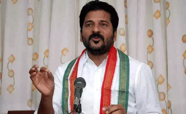 Revanth Reddy: రేవంత్ అసత్యాలు మాట్లాడారు..! పోలీసులకు ఫిర్యాదు చేసిన మాజీ ఎమ్మెల్యే.. Revanth Reddy: రేవంత్ అసత్యాలు మాట్లాడారు..! పోలీసులకు ఫిర్యాదు చేసిన మాజీ ఎమ్మెల్యే..