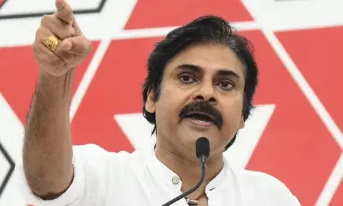 Pawan Kalyan: సీఎం జగన్‌కు ఇప్పుడు ప్రేమ పుట్టిందా: పవన్ కళ్యాణ్