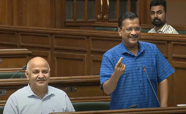 Delhi Assembly : ఢిల్లీ అసెంబ్లీలో విశ్వాస తీర్మాణం ప్రవేశపెట్టిన కేజ్రీవాల్.. ఓటింగ్ రేపటికి వాయిదా..