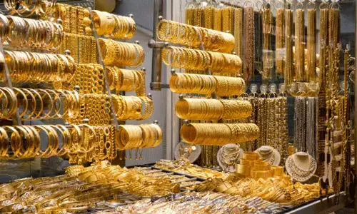 Gold and Silver Rates Today: బంగారం, వెండి ధరల్లో భారీగా తగ్గుదల..