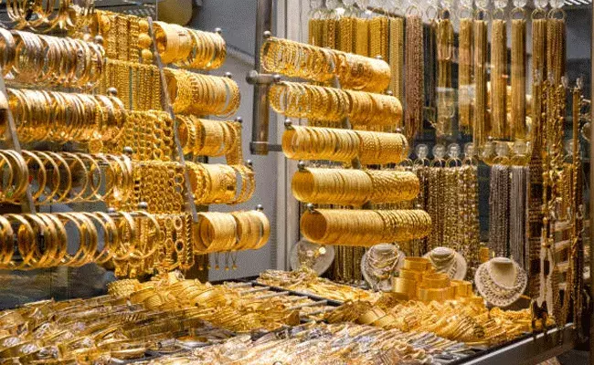 Gold and Silver Rates Today: బంగారం, వెండి ధరల్లో భారీగా తగ్గుదల..