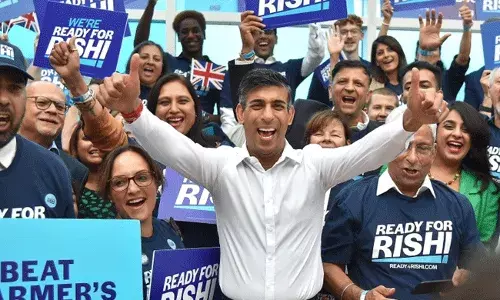 Britain PM Elections : రిషి సునక్ లాస్ట్ పంచ్ వర్కౌట్ అవుతుందా..? Britain PM Elections : రిషి సునక్ లాస్ట్ పంచ్ వర్కౌట్ అవుతుందా..?