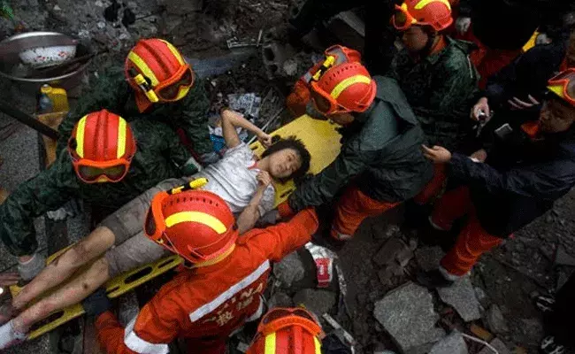 China Lockdown Earthquake : చైనాకు దెబ్బ మీద దెబ్బ.. అల్లాడిపోతున్న సామాన్య ప్రజలు.. China Lockdown Earthquake : చైనాకు దెబ్బ మీద దెబ్బ.. అల్లాడిపోతున్న సామాన్య ప్రజలు..
