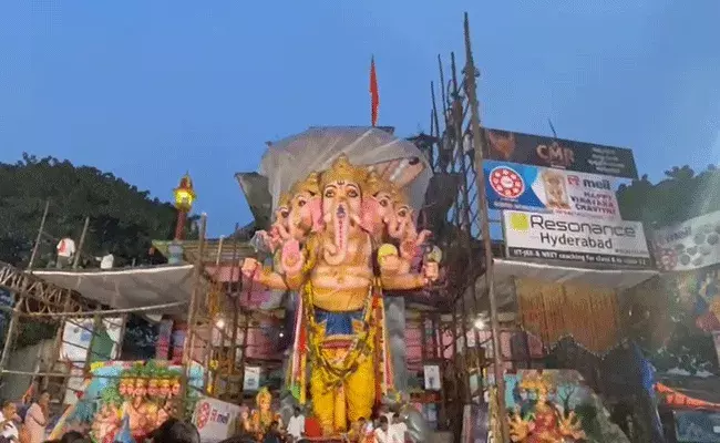 Khairatabad Ganesh : ఖైరతాబాద్ గణేష్ నిమజ్జనానికి అంతా రెడీ.. Khairatabad Ganesh : ఖైరతాబాద్ గణేష్ నిమజ్జనానికి అంతా రెడీ..