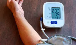 High Blood Pressure: అధిక రక్తపోటు.. ఈ నాలుగు ఆహార పదార్థాలతో చెక్..