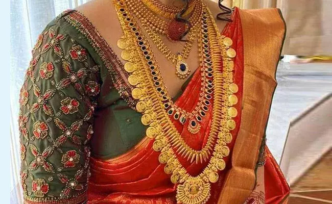 Gold and Silver Rates Today : నిలకడగా బంగారం, పెరిగిన వెండి ధరలు.. ఈ రోజు మార్కెట్లో ఈ విధంగా..