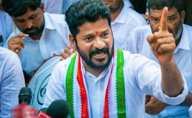 Revanth Reddy : టీఆర్ఎస్ బీజేపీ కలిసి పనిచేస్తున్నాయి : రేవంత్ రెడ్డి Revanth Reddy : టీఆర్ఎస్ బీజేపీ కలిసి పనిచేస్తున్నాయి : రేవంత్ రెడ్డి