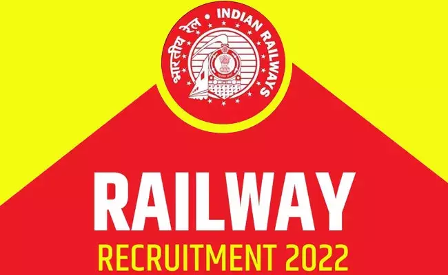 Western Railway Recruitment 2022 : ఇంటర్, డిగ్రీ అర్హతతో స్పోర్ట్స్ కోటాలో రైల్వే ఉద్యోగాలు.. జీతం రూ.29200- 92300 Western Railway Recruitment 2022 : ఇంటర్, డిగ్రీ అర్హతతో స్పోర్ట్స్ కోటాలో రైల్వే ఉద్యోగాలు.. జీతం రూ.29200- 92300