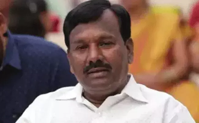 Narayana Swamy : ఏపీ రాజధానిపై కేంద్ర మంత్రి నారాయణ స్వామి సంచలన వ్యాఖ్యలు Narayana Swamy : ఏపీ రాజధానిపై కేంద్ర మంత్రి నారాయణ స్వామి సంచలన వ్యాఖ్యలు