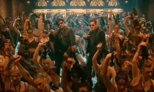 God Father : చిరు, సల్మాన్ కలిసి స్టెప్పేస్తే.. తార్ మార్ తక్కర్ మార్ సాంగ్ రిలీజ్..