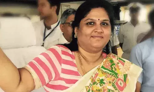 Kothapalli Geetha Arrest : మనీలాండరింగ్ కేసులో అరకు మాజీ ఎంపీ అరెస్ట్.. Kothapalli Geetha Arrest : మనీలాండరింగ్ కేసులో అరకు మాజీ ఎంపీ అరెస్ట్..