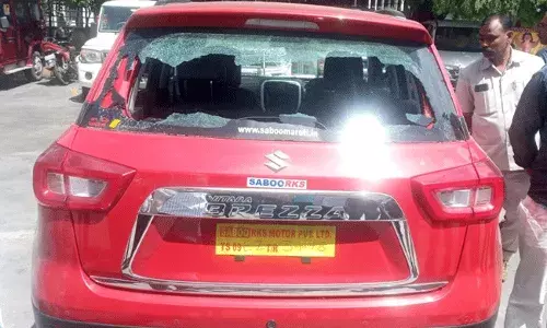 Amit Shah : అమిత్షా హైదరాబాద్ టూర్లో మిస్టరీ కార్.. Amit Shah : అమిత్షా హైదరాబాద్ టూర్లో మిస్టరీ కార్..