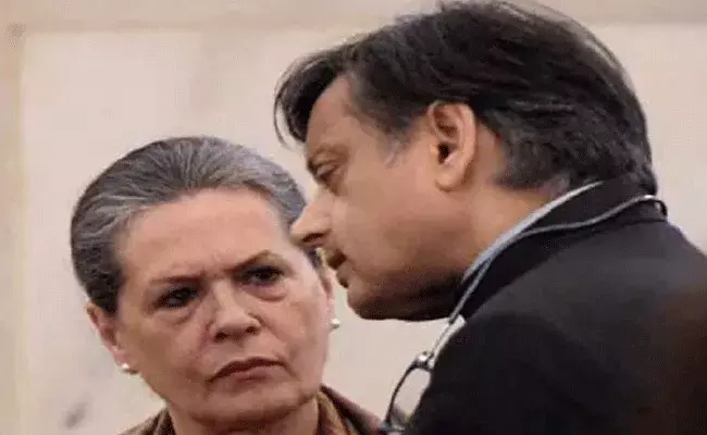Sonia Gandhi : సోనియా గాంధీతో శశిథరూర్ భేటి.. Sonia Gandhi : సోనియా గాంధీతో శశిథరూర్ భేటి..