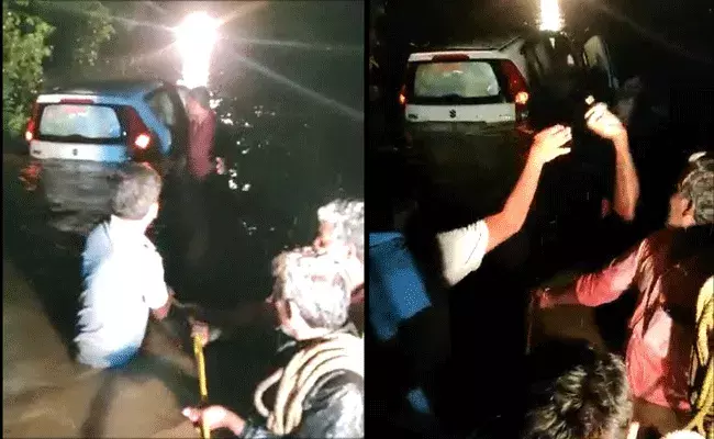 Kamareddy : వాగులో చిక్కుకున్న కారు.. తప్పిన పెను ప్రమాదం..