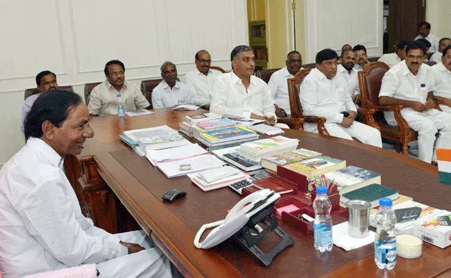 KCR : మునుగోడు బైపోల్స్ పై సీఎం కేసీఆర్ ఫుల్ ఫోకస్..