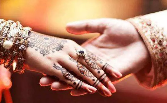 Matrimonial ADVT Viral: సంబంధం చూడమన్నారు.. కానీ సాప్ట్వేర్ ఇంజనీర్ వద్దన్నారు.. వైరల్గా మారిన పెళ్లి ప్రకటన Matrimonial ADVT Viral: సంబంధం చూడమన్నారు.. కానీ సాప్ట్వేర్ ఇంజనీర్ వద్దన్నారు.. వైరల్గా మారిన పెళ్లి ప్రకటన