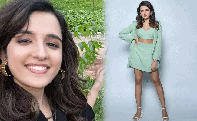 Shirley Setia : షిర్లీ సేఠియా లేటెస్ట్ ఫోటోస్.. Shirley Setia : షిర్లీ సేఠియా లేటెస్ట్ ఫోటోస్..