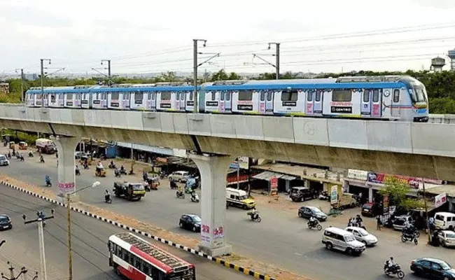Hyderabad Metro : హైదరాబాద్ మెట్రో ఎండీ సీరియస్ వార్నింగ్..