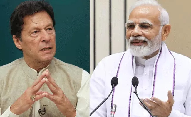 Pakistan : మోదీకి విదేశాల్లో ఎన్ని ఆస్తులున్నాయో ఎవరైనా చెప్పగలరా : పాకిస్థాన్ మాజీ ప్రధాని ఇమ్రాన్ ఖాన్ Pakistan : మోదీకి విదేశాల్లో ఎన్ని ఆస్తులున్నాయో ఎవరైనా చెప్పగలరా : పాకిస్థాన్ మాజీ ప్రధాని ఇమ్రాన్ ఖాన్