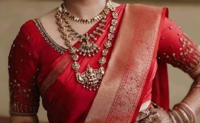 Gold and Silver Rates Today : పెరిగిన బంగారం, నిలకడగా వెండి ధరలు.. Gold and Silver Rates Today : పెరిగిన బంగారం, నిలకడగా వెండి ధరలు..