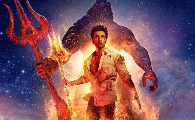Brahmastra : బ్రహ్మాస్త్రకు రణ్బీర్ చేసిన త్యాగం చాలా గొప్పది : దర్శకుడు అయాన్ ముఖర్జీ Brahmastra : బ్రహ్మాస్త్రకు రణ్బీర్ చేసిన త్యాగం చాలా గొప్పది : దర్శకుడు అయాన్ ముఖర్జీ