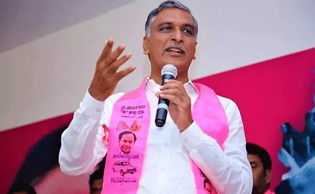Harish Rao : అక్కడి కంటే తెలంగాణలోనే కరెంట్ బాగుంది : హరీష్ రావు Harish Rao : అక్కడి కంటే తెలంగాణలోనే కరెంట్ బాగుంది : హరీష్ రావు