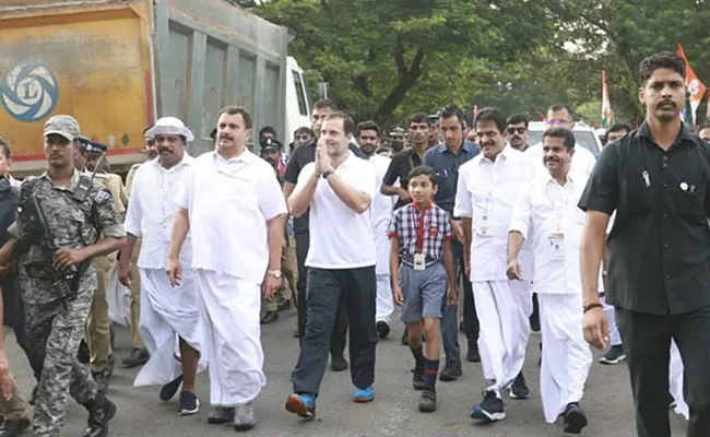 Rahul Jodo Yatra: జోరుగా సాగుతున్న రాహుల్ జోడో యాత్ర.. 21వ రోజు.. Rahul Jodo Yatra: జోరుగా సాగుతున్న రాహుల్ జోడో యాత్ర.. 21వ రోజు..