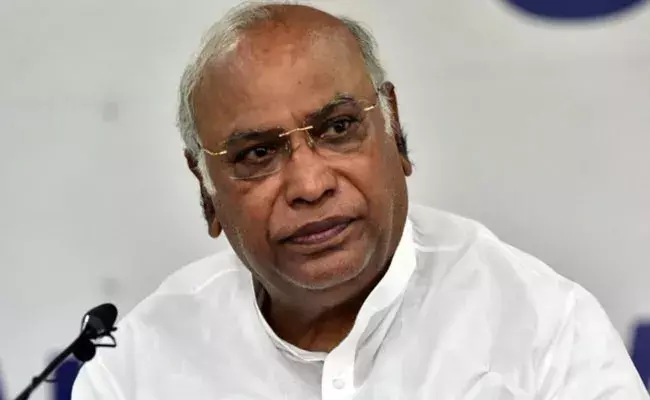 Mallikarjun Kharge: కాంగ్రెస్ అధ్యక్షుడు మల్లికార్జున ఖర్గే.. 23 మంది నేతల మద్దతు Mallikarjun Kharge: కాంగ్రెస్ అధ్యక్షుడు మల్లికార్జున ఖర్గే.. 23 మంది నేతల మద్దతు