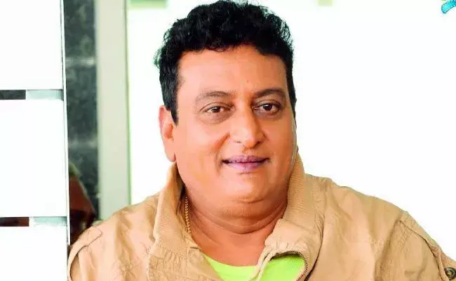 Pruthviraj: పృథ్వీరాజ్ తన భార్యకు ప్రతి నెల రూ. 8 లక్షలు భరణం చెల్లించాలని... Pruthviraj: పృథ్వీరాజ్ తన భార్యకు ప్రతి నెల రూ. 8 లక్షలు భరణం చెల్లించాలని...