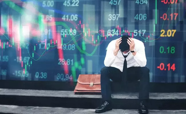 Economic Recession : ముంచుకొస్తున్న ఆర్థిక మాంద్యం.. Economic Recession : ముంచుకొస్తున్న ఆర్థిక మాంద్యం..