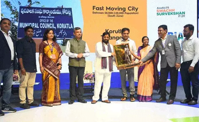 Swachh Survekshan : స్వచ్ఛ్ సర్వేక్షన్లో తెలంగాణకు అవార్డుల పంట Swachh Survekshan : స్వచ్ఛ్ సర్వేక్షన్లో తెలంగాణకు అవార్డుల పంట