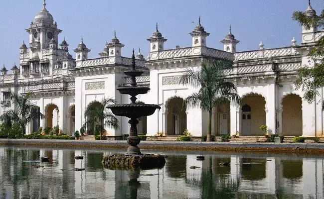 Bobbili : బొబ్బిలి కోటలో ఘనంగా ఆయుధ పూజ.. Bobbili : బొబ్బిలి కోటలో ఘనంగా ఆయుధ పూజ..