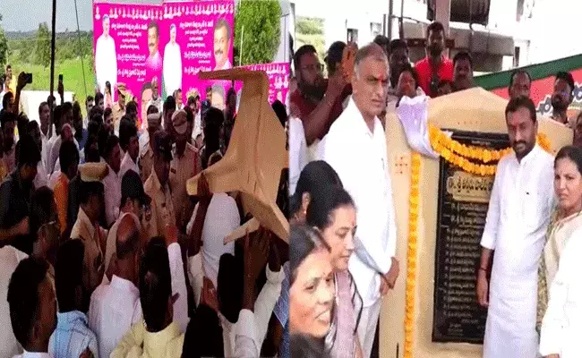 Harish Rao : మంత్రి హరీష్ రావు పర్యటనలో ఉద్రిక్తత..