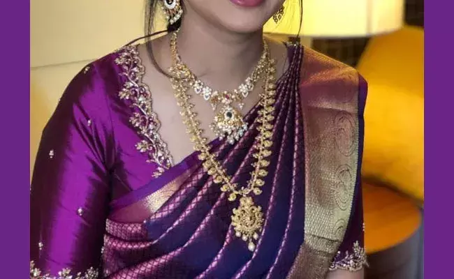 Gold and Silver Rates Today : తగ్గిన బంగారం, వెండి ధరలు.. ఈ రోజు మార్కెట్లో ఈ విధంగా.. Gold and Silver Rates Today : తగ్గిన బంగారం, వెండి ధరలు.. ఈ రోజు మార్కెట్లో ఈ విధంగా..