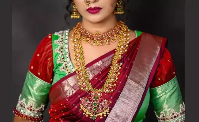 Gold and Silver Rates Today : నిలకడగా బంగారం, వెండి ధరలు.. ఈ రోజు మార్కెట్లో ఈ విధంగా..