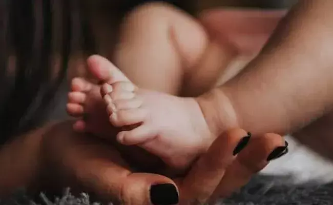 Andhra Pradesh: నాలుగు నెలల పసికందు విక్రయం Andhra Pradesh: నాలుగు నెలల పసికందు విక్రయం