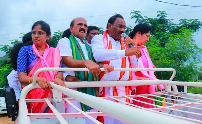 Munugode: మునుగోడు ఉప ఎన్నిక.. తారాస్థాయిలో ప్రచారం.. Munugode: మునుగోడు ఉప ఎన్నిక.. తారాస్థాయిలో ప్రచారం..