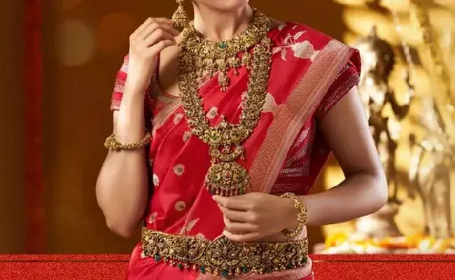 Gold and Silver Rates Today : పెరిగిన బంగారం, నిలకడగావెండి ధరలు.. ఈ రోజు మార్కెట్లో ఈ విధంగా.. Gold and Silver Rates Today : పెరిగిన బంగారం, నిలకడగావెండి ధరలు.. ఈ రోజు మార్కెట్లో ఈ విధంగా..