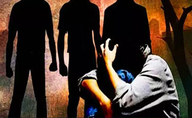Crime News: ఘోరం.. 10వ తరగతి విద్యార్థినిపై సామూహిక అత్యాచారం..