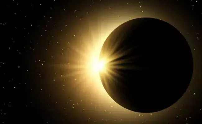 Lunar Eclipse: భారత్‌లో పూర్తిస్థాయి చంద్ర గ్రహణం..