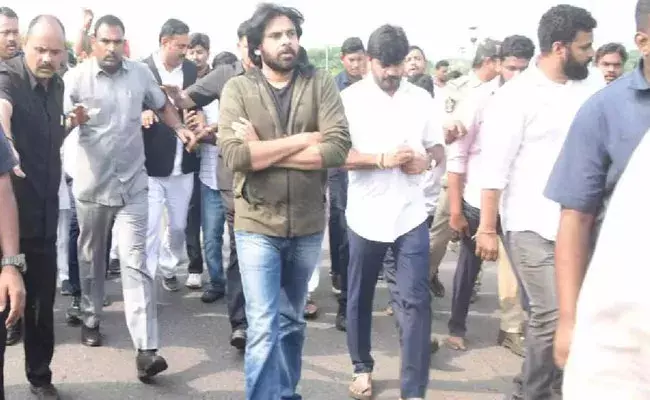 Pawan Kalyan: ఇప్పటం బాధితులకు పవన్ ఆర్థిక సాయం..
