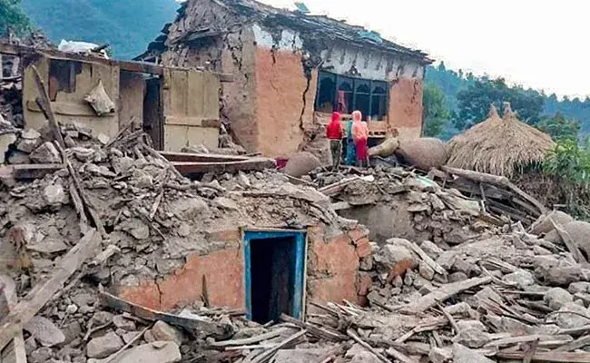 Earthquake: ఈశాన్య ఉత్తర భారతంలో భూ ప్రకంపనలు.. నేలమట్టం అయిన  ఇళ్లు..
