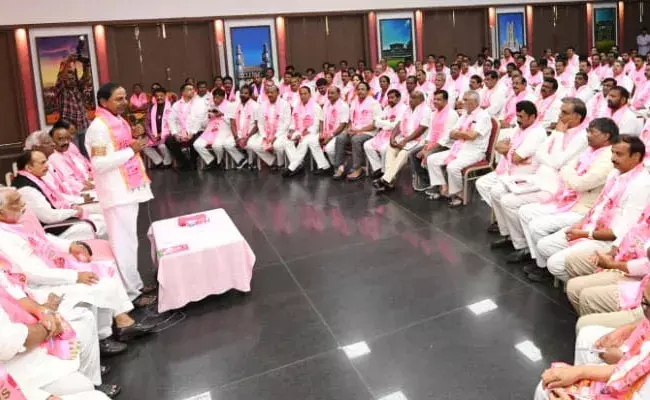 TRS Meeting: తెలంగాణ భవన్‌లో ఇవాళ టీఆర్ఎస్ కార్యవర్గ సమావేశం..