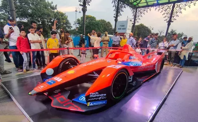 Formula E-Race: నగరంలో ఫార్ములా ఇ- రేస్.. ఎన్టీఆర్ గార్డెన్స్, లుంబినీ పార్క్ బంద్.. Formula E-Race: నగరంలో ఫార్ములా ఇ- రేస్.. ఎన్టీఆర్ గార్డెన్స్, లుంబినీ పార్క్ బంద్..