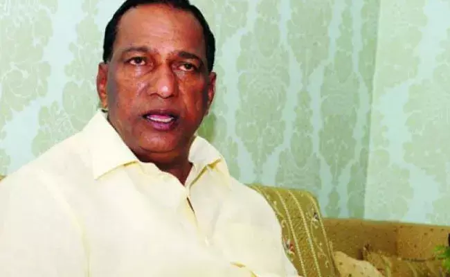 Malla Reddy: మంత్రి మల్లారెడ్డి కుటుంబ సభ్యుల ఇళ్లలో ఐటీ దాడులు.. Malla Reddy: మంత్రి మల్లారెడ్డి కుటుంబ సభ్యుల ఇళ్లలో ఐటీ దాడులు..